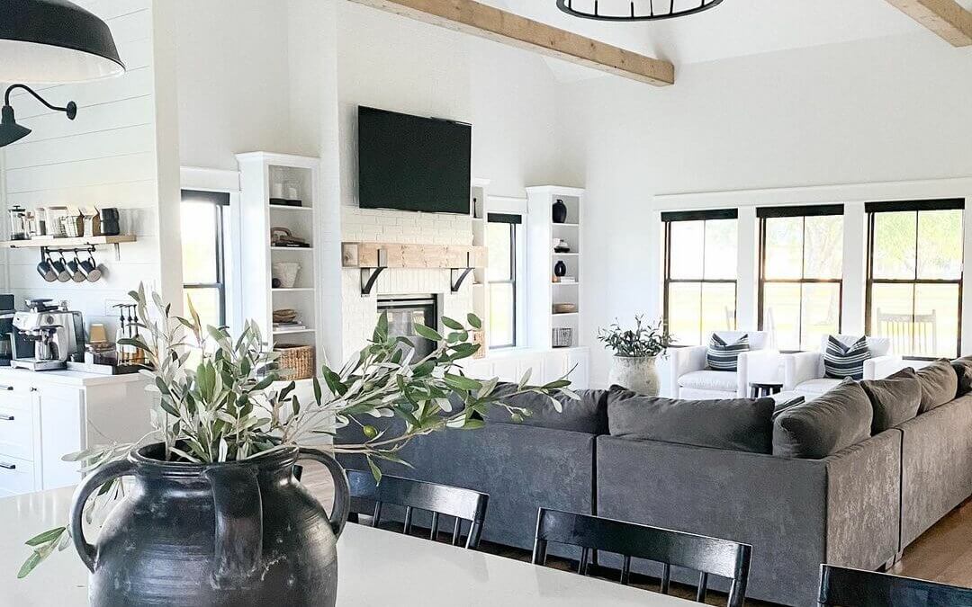 Expert Advice: Choosing the Perfect Living Room Light Fixtures